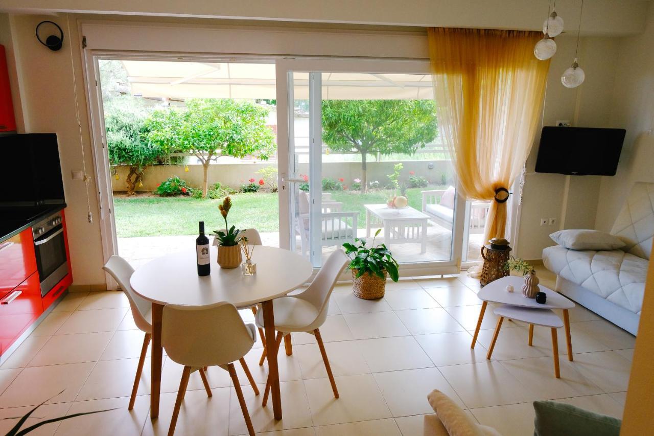 Oasis Garden House Apartment Nea Iraklitsa Ngoại thất bức ảnh